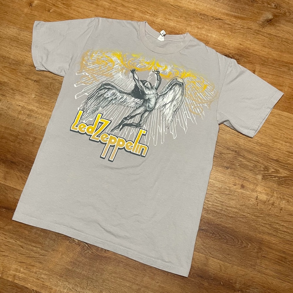 Band tee‎ - Picture 1 of 4